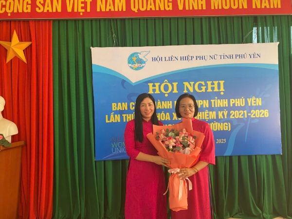 Hình ảnh cho bài viết Đồng chí Nguyễn Thị Hồng Thái giữ chức danh Chủ tịch Hội LHPN tỉnh Phú Yên